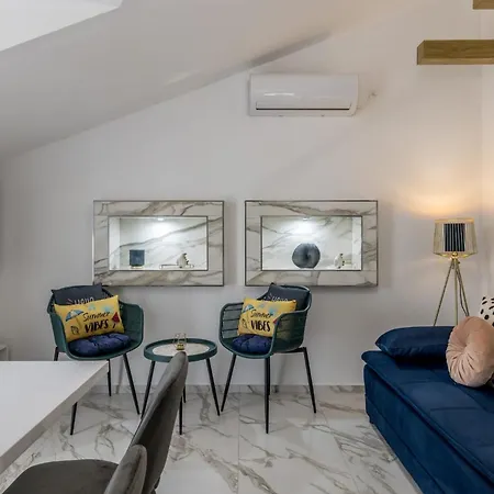 شقة Royal Blue Marine *